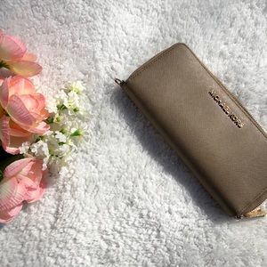 Michael Kors Leather Continental Wristlet